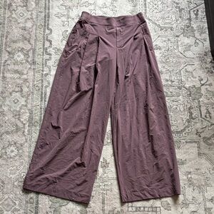 ATHLETA- Wide Leg Pleated Women's Pants - Dusty Mauve